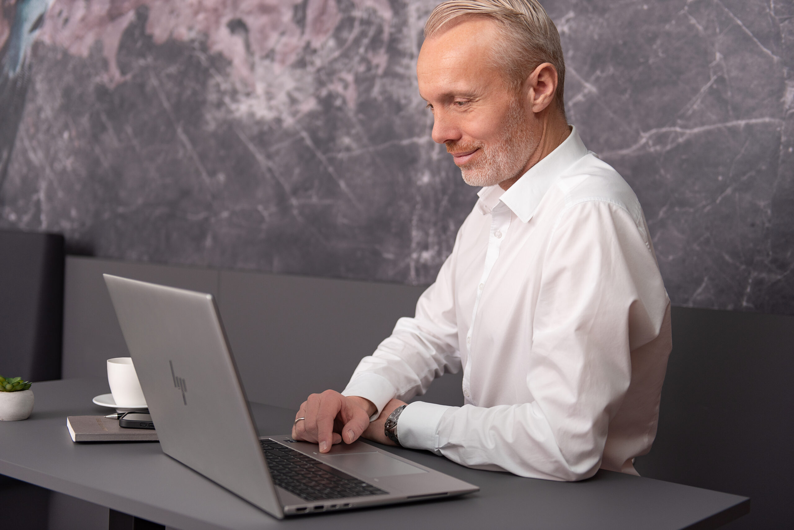 Business-45 Werner bei der Arbeit